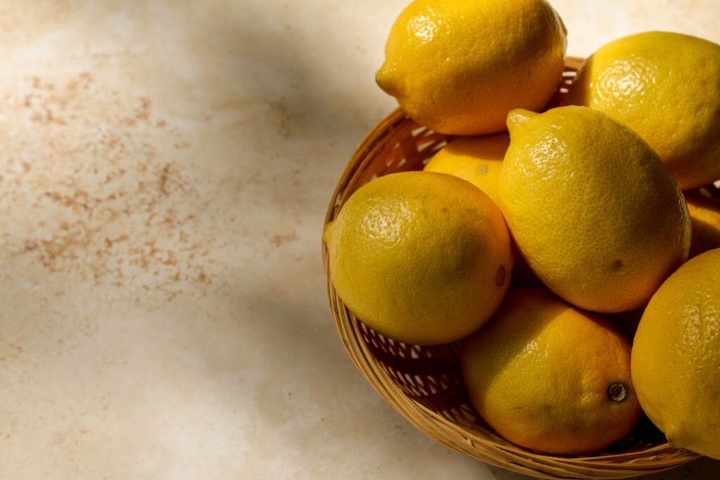 Ce se întâmplă dacă bei apă cu lămâie dimineața