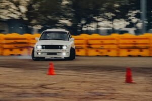 Photo jump-start car