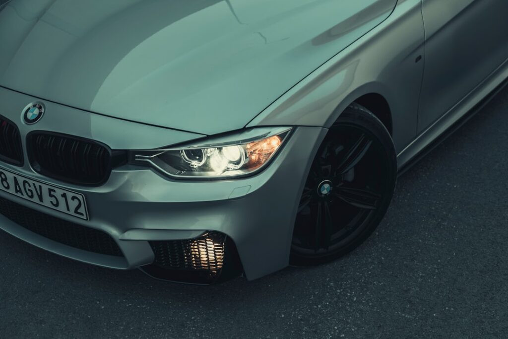 Cum scapi de zgârieturi de pe caroserie