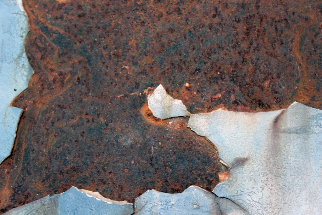 Cum să faci ghivece din materiale vechi