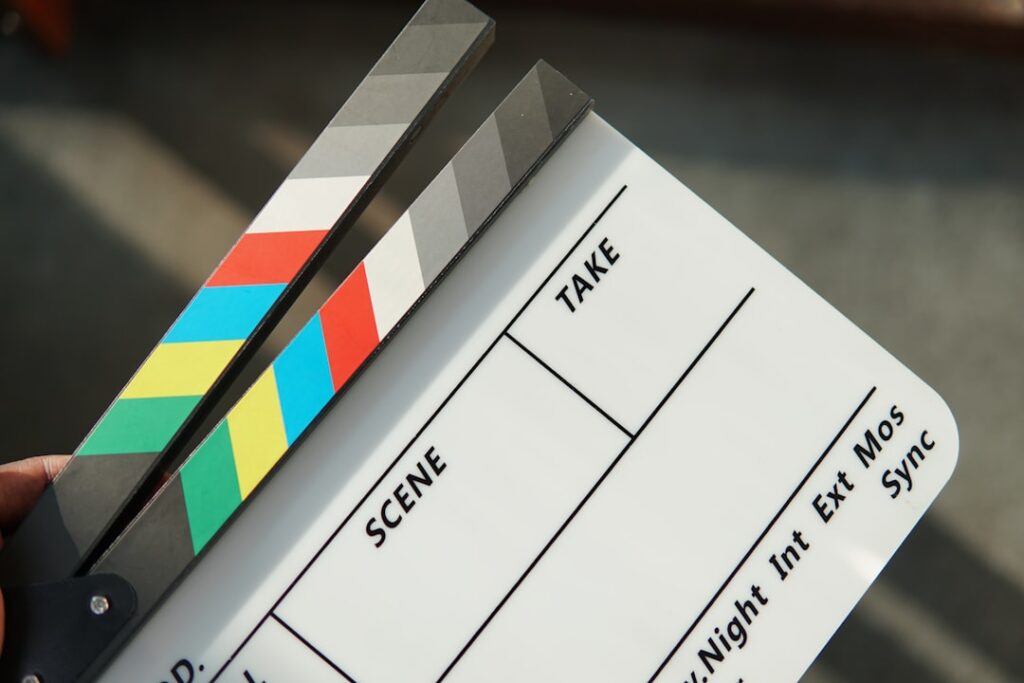 Cum să urmăresc filme online legal