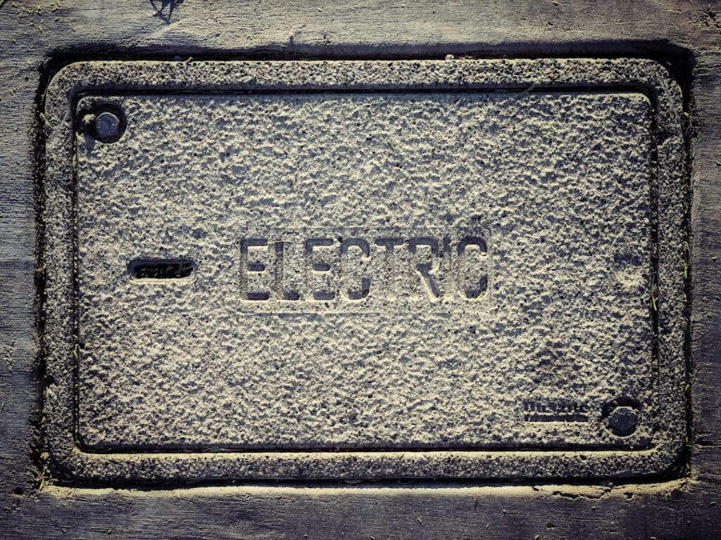 Cum să îți cureți corect dispozitivele electronice fără a le deteriora